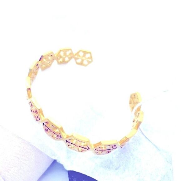 NWOT Tory  Burch T Gold Hexagon Cuff Bangle Bracelet - Picture 9 of 11
